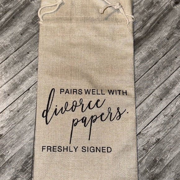 Divorce Papers Wine Bag - NWT - Picture 4 of 4